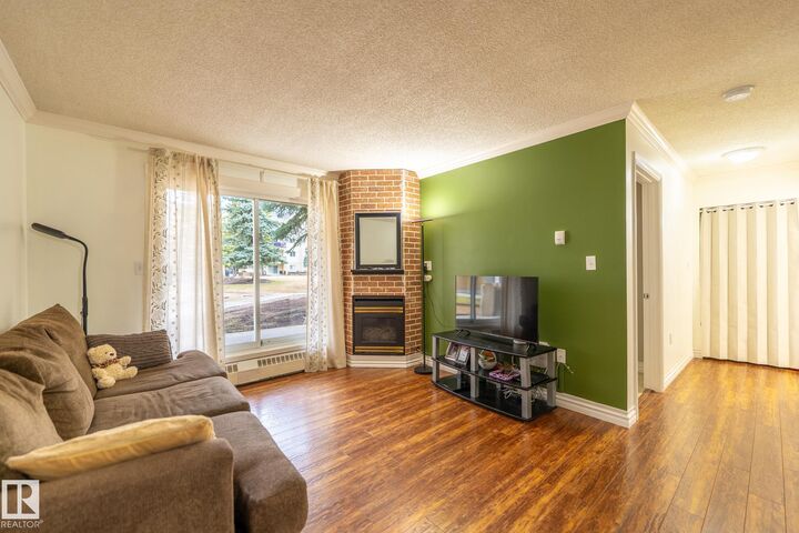 Property Photo: 10636 120 Street NW 142 AB T5H 4L5
