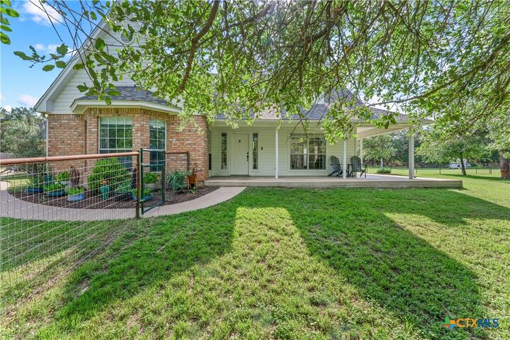 Property Photo:  8433 Rita Bend Drive  TX 76571 