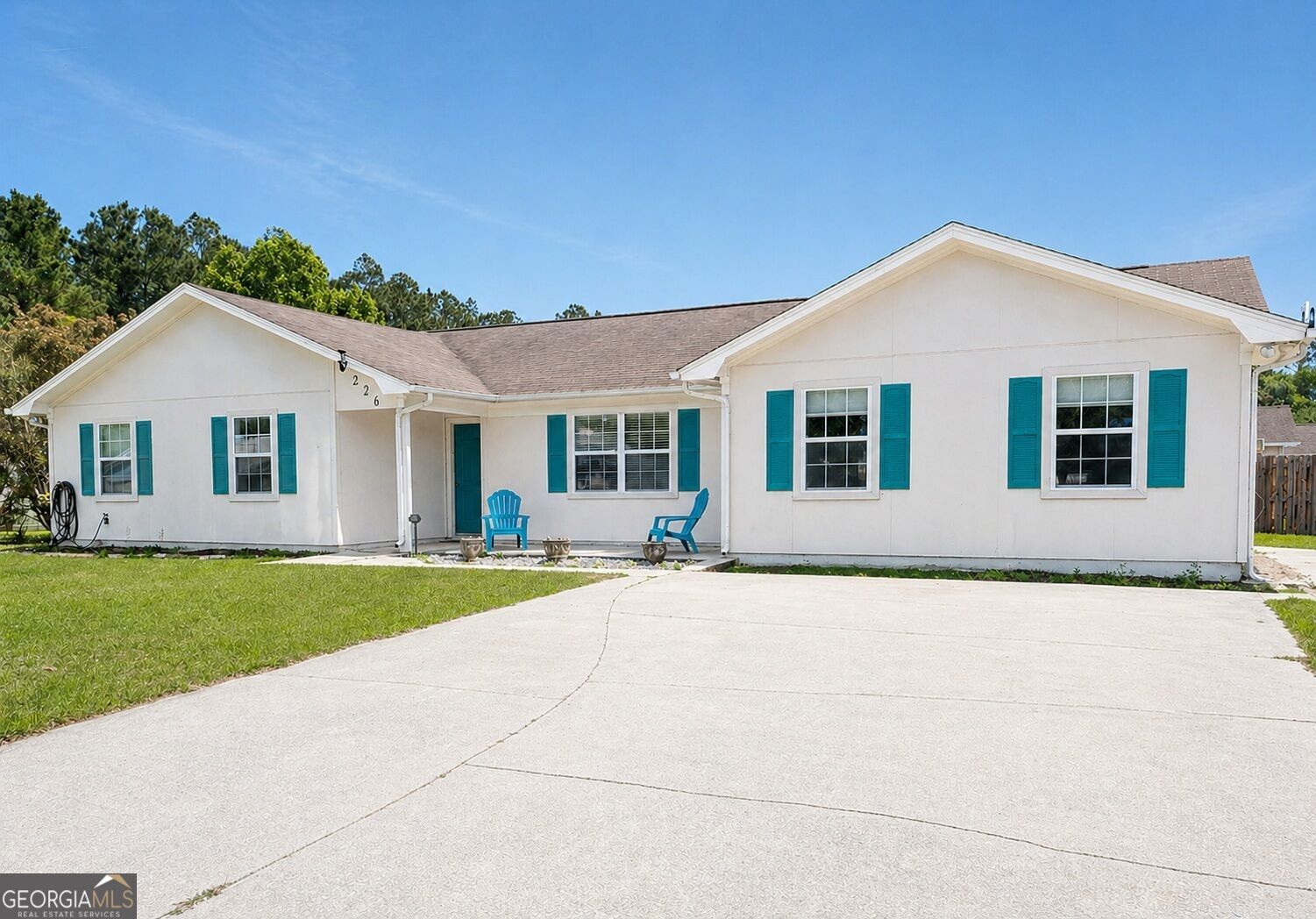 Property Photo:  226 Greenbriar Road  GA 31548 