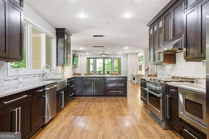 Property Photo: 4373 Wieuca Road NE GA 30342