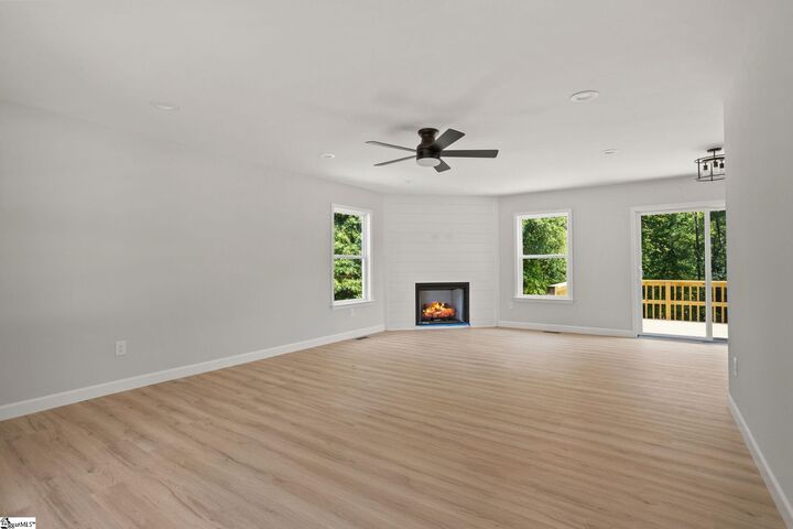 Property Photo:  9 Lyman Lake Road  SC 29365 