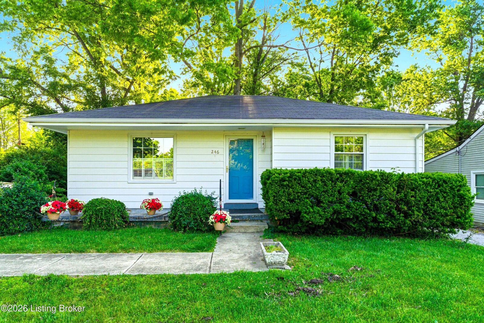 Property Photo:  246 Webbmont Cir  KY 40065 