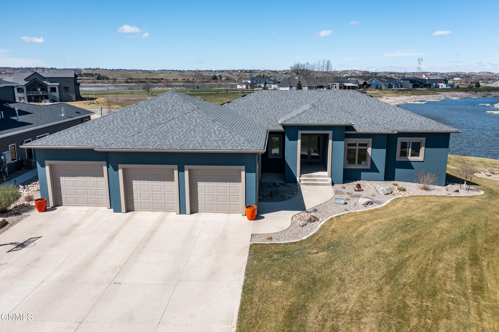 Property Photo:  6130 Carefree Circle  ND 58503 