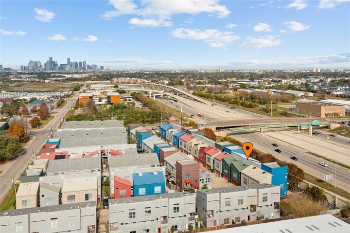 Property Photo:  6933 Yellowstone Way Drive  TX 77054 