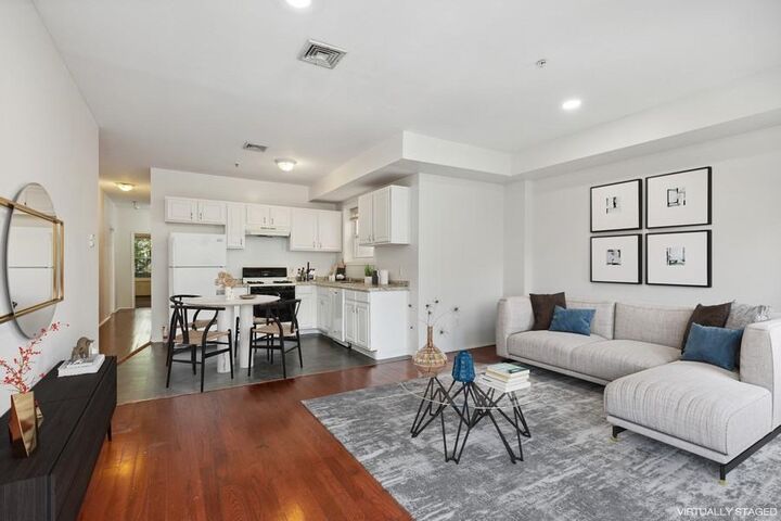 Property Photo:  64 James St 1  NJ 07102 