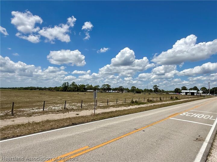 Property Photo:  1340 Cougar Boulevard  FL 33872 