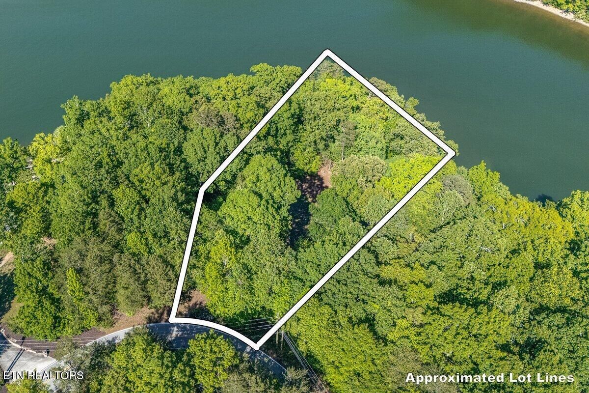 Property Photo:  1196 Indian Shadows Drive 28  TN 37880 