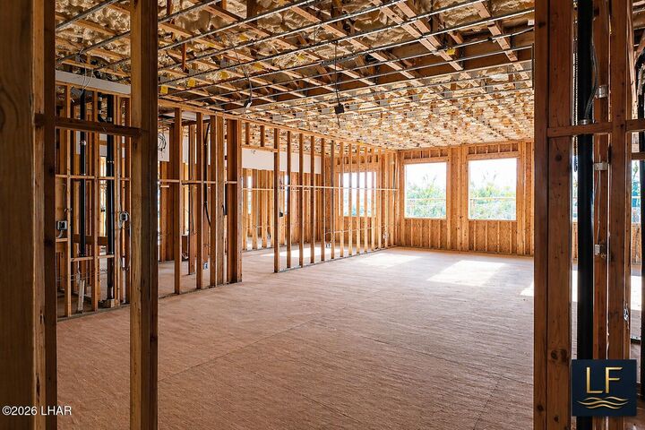 Property Photo:  130 Park Ave C105  AZ 86403 