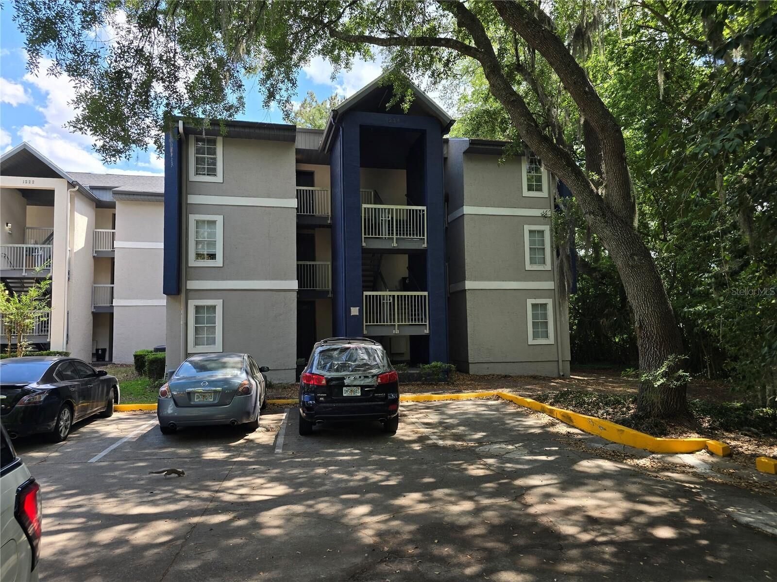 Property Photo: 1224 SW 16 Avenue F FL 32601