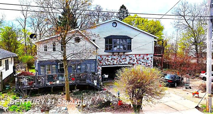 Property Photo:  808 McKinley Street  MI 48906 