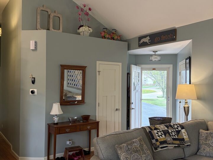 Property Photo:  1733 Portsmith Court  IL 60103 