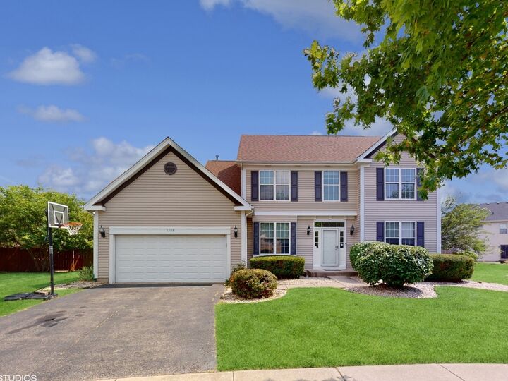 Property Photo:  