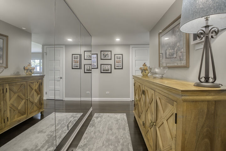 Property Photo:  2 Oak Brook Club Drive C103  IL 60523 