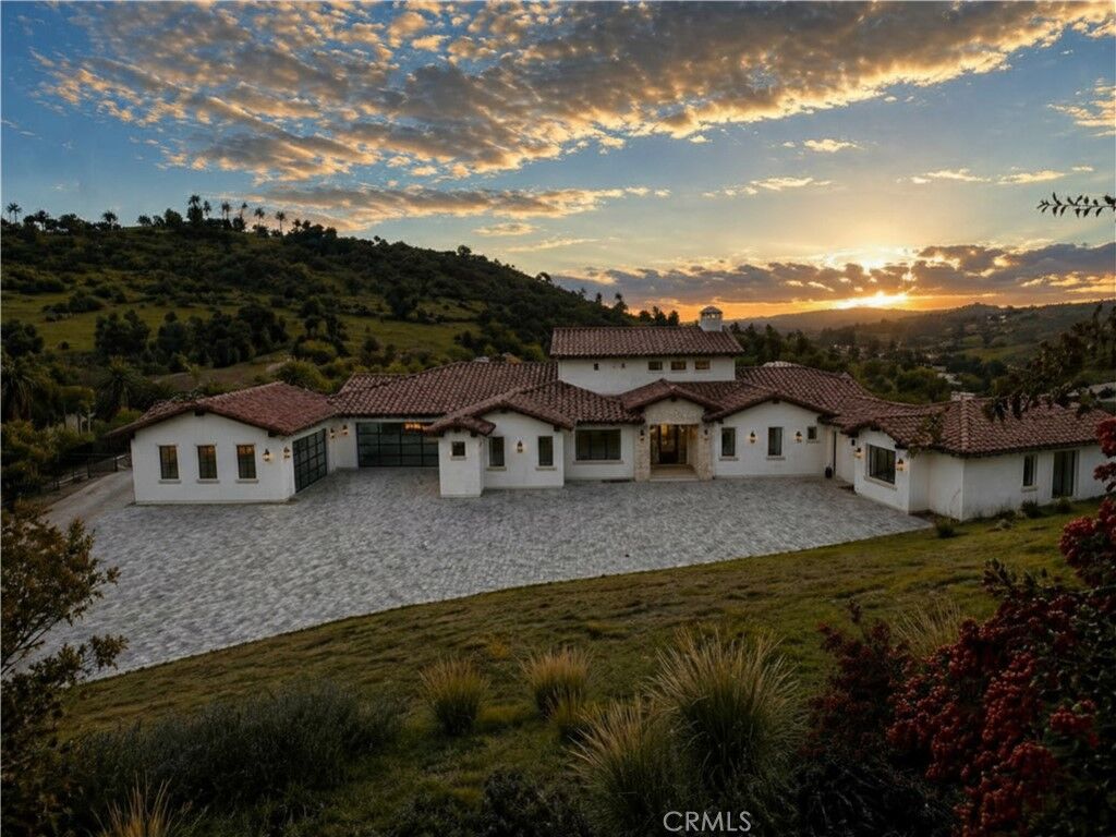 Property Photo:  31324 Lake Vista  CA 92003 