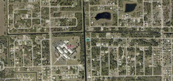 Property Photo: 504 Empire Avenue S FL 33974