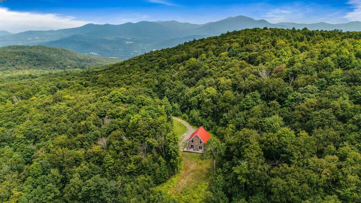 Property Photo:  942 Deer Run Lane  VT 05450 