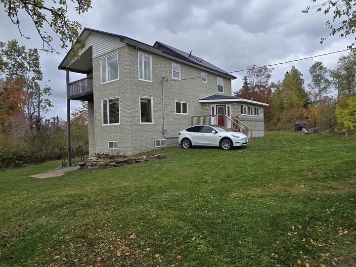 217 McAuley Road — photo 1