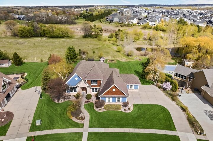 Property Photo:  4009 Kindred Way  MN 55042 