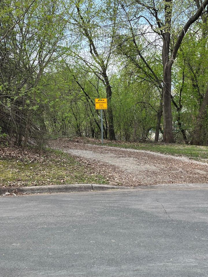 Property Photo:  2850 Bridgeview Terrace  MN 55122 