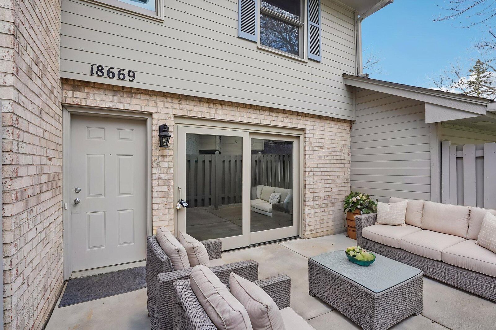 Property Photo:  18669 Clear View Court  MN 55345 