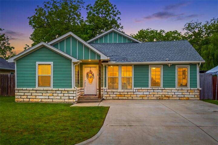 Property Photo:  1116 S Hazelwood Street  TX 75090 