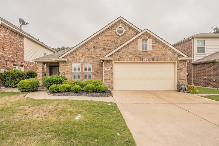 Property Photo:  4504 Chris Drive  TX 76244 