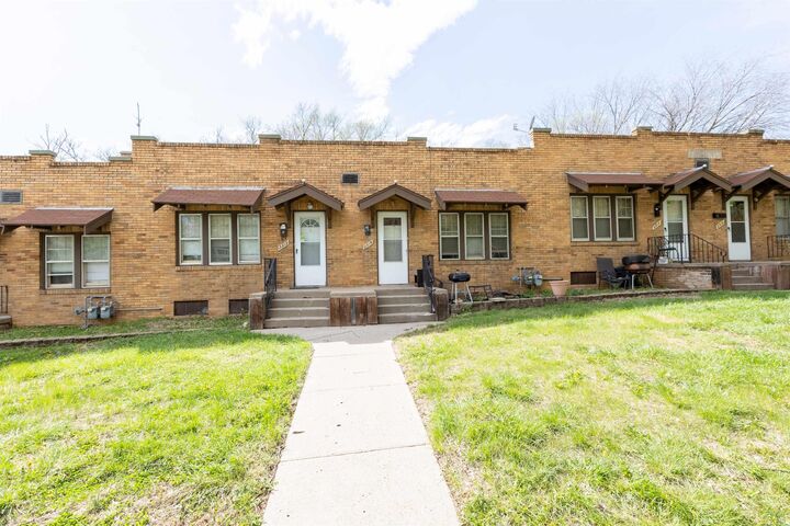 Property Photo:  2311-2403 Virginia St  IA 51104 