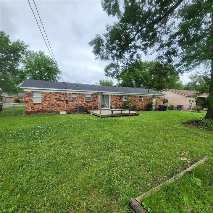 Property Photo:  8106 Holly Avenue  AR 72908 
