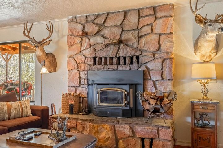 Property Photo:  25887 SE Weberg Road  OR 97751 