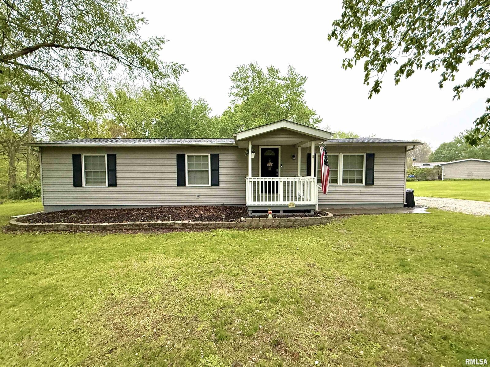 Property Photo:  481 Greenbriar Court  IL 61428 
