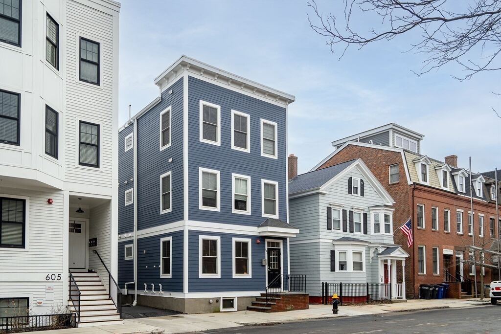 Property Photo:  603 E. 6th St 1  MA 02127 