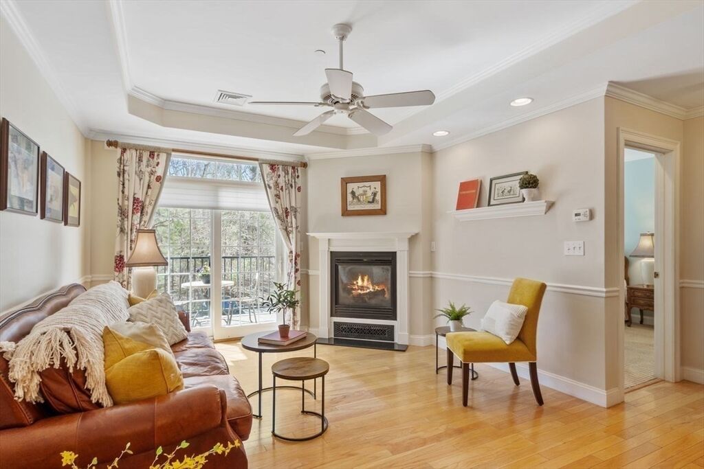 Property Photo:  350 Greene Street 102  MA 01845 