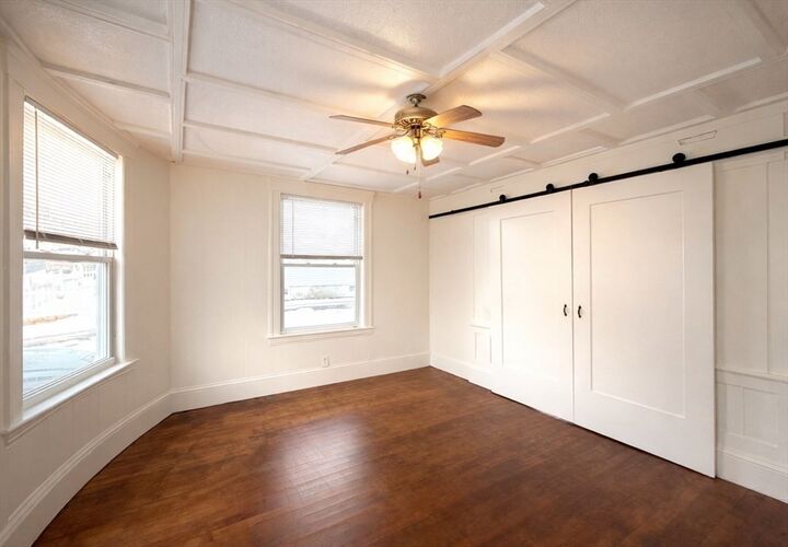 Property Photo:  8 Almont Ave 1  MA 01604 