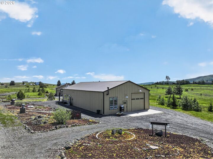 Property Photo:  250 Schilling Rd  WA 98635 