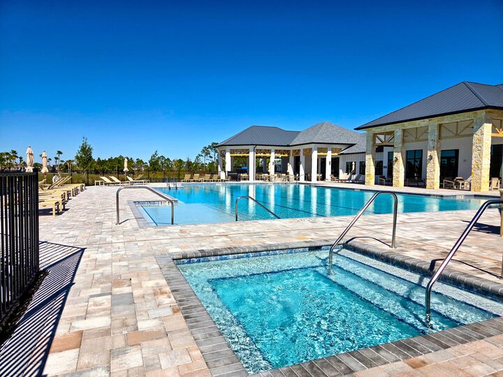 Property Photo:  2322 NW Antarus Dr Drive NW  FL 32907 