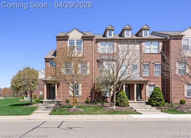 Property Photo:  44782 Gwinnett Loop  MI 48377 