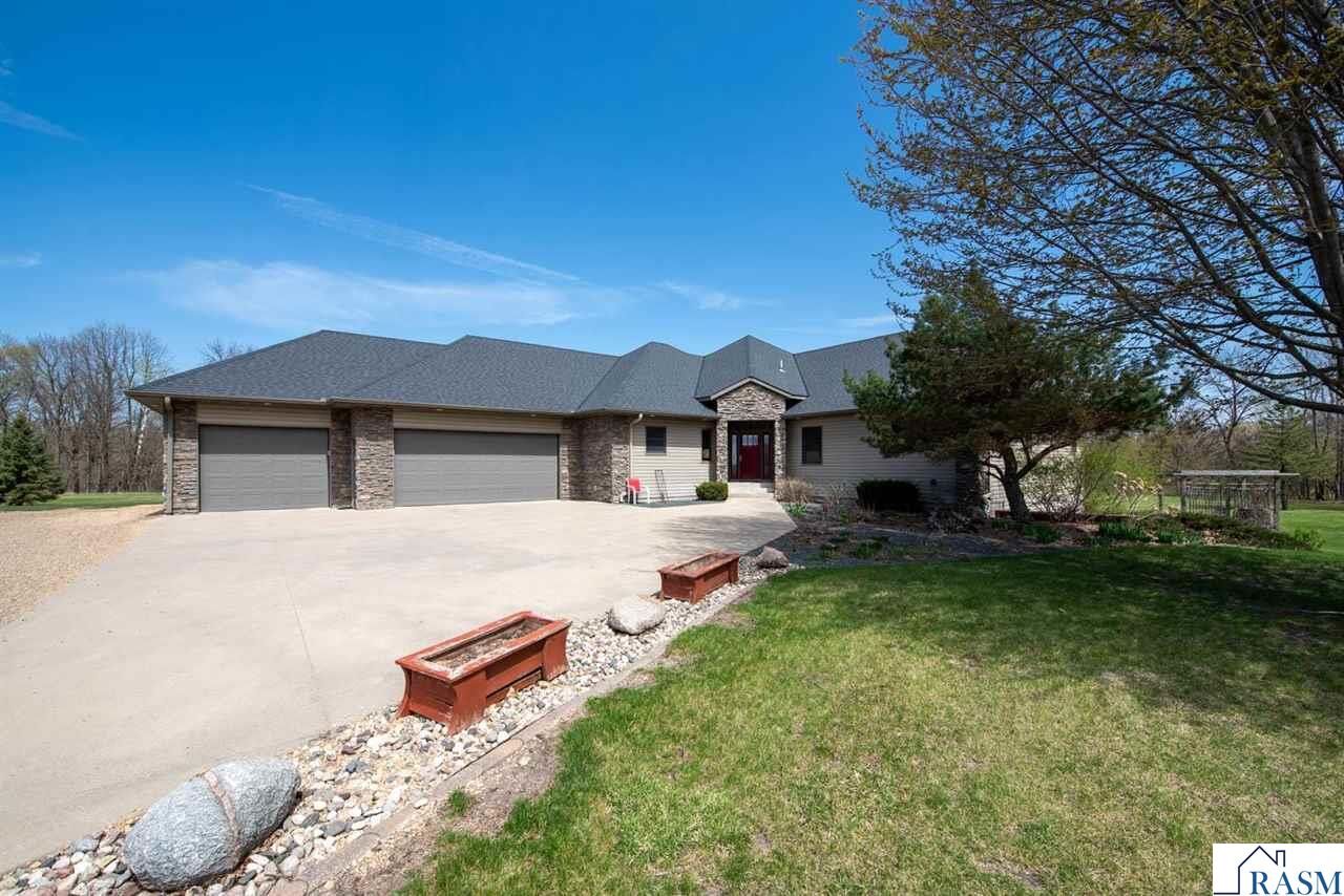 Property Photo:  56979 178th Lane  MN 56037 