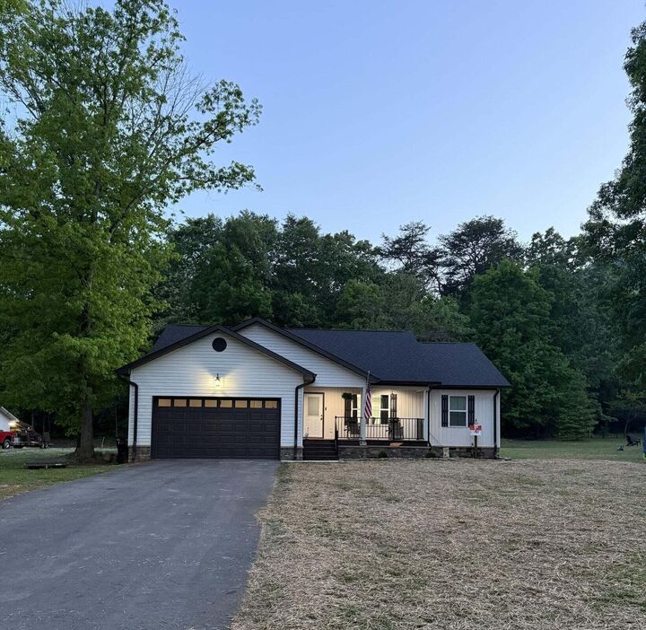 Property Photo: 418 Old State Highway 8 TN 37327