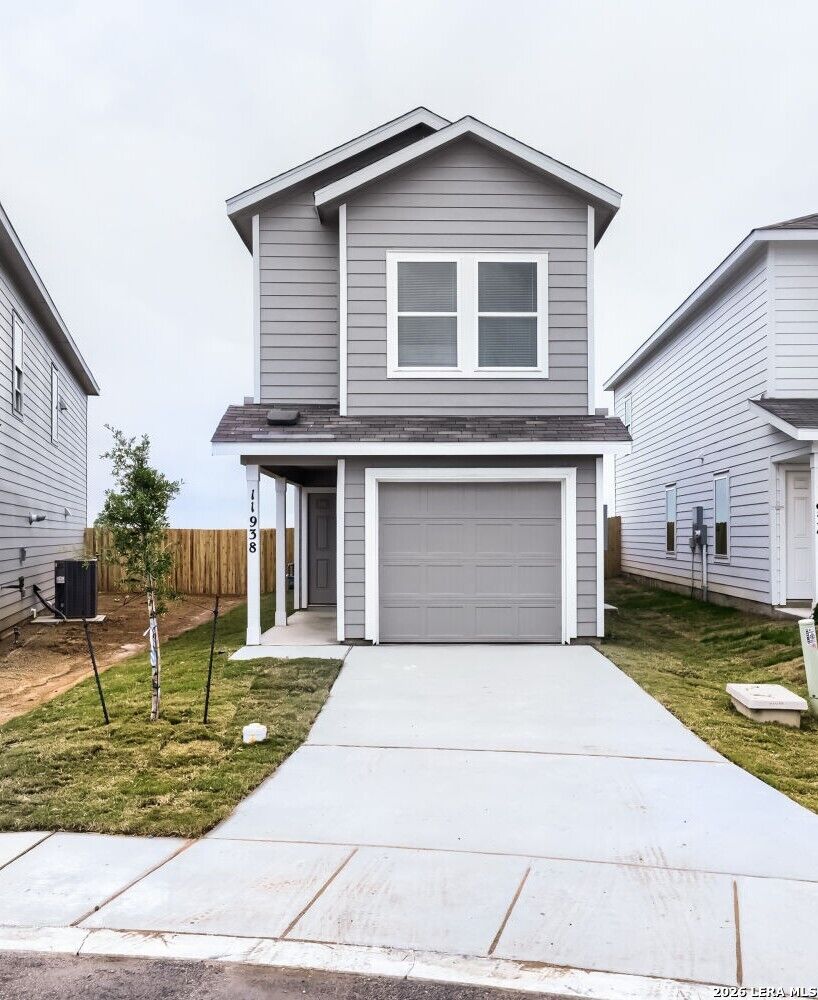 Property Photo:  11938 Spiderwort Rdg  TX 78109 