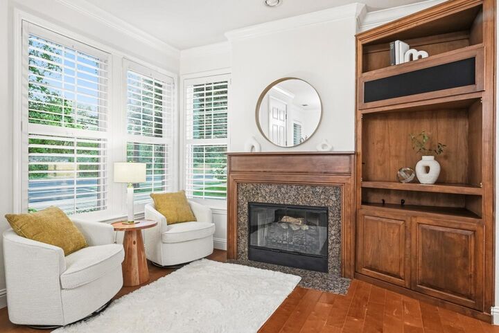 Property Photo:  707 Valparaiso Avenue  CA 94025 