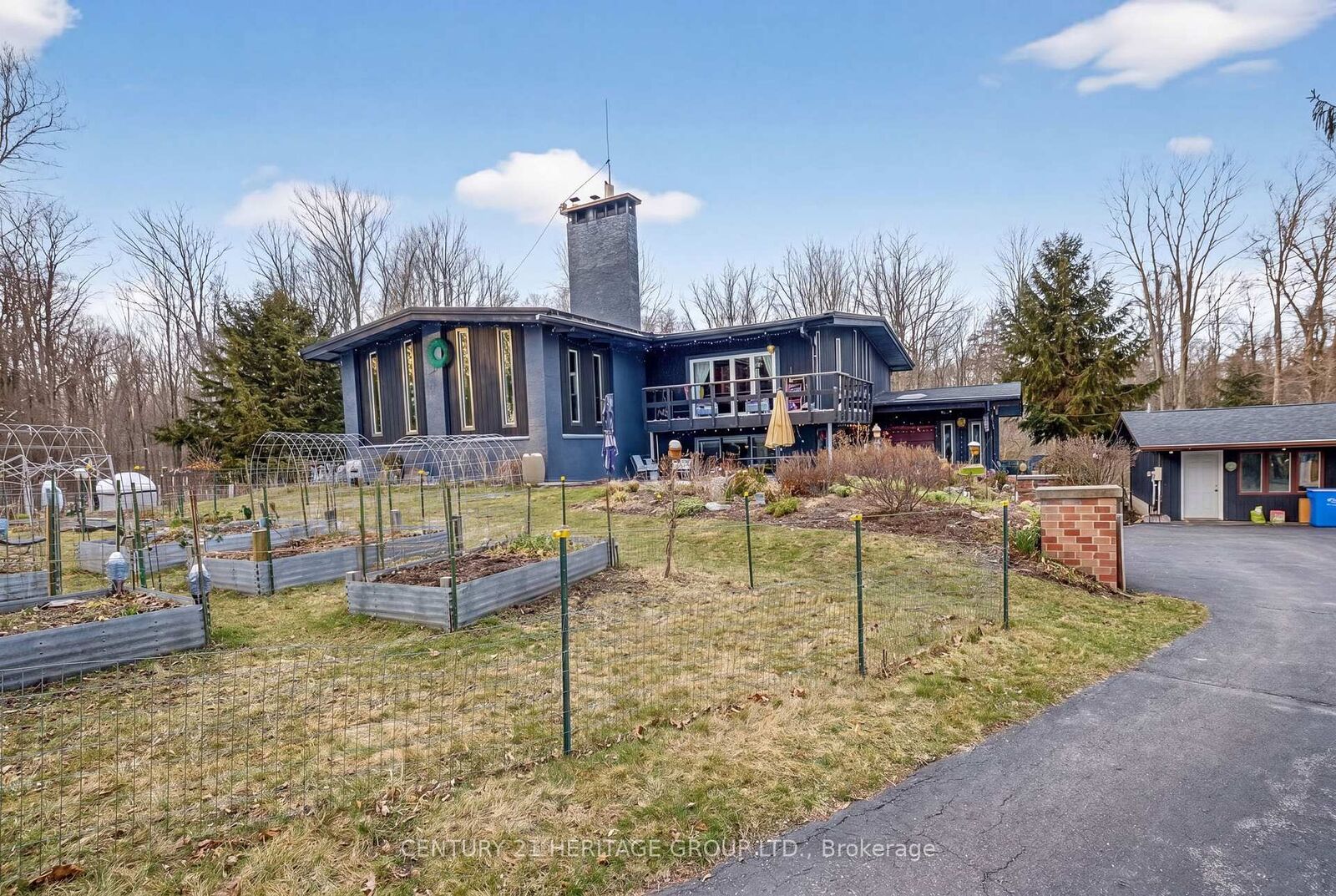Property Photo:  4074 St. John'S Side Road  ON L4A 2T7 