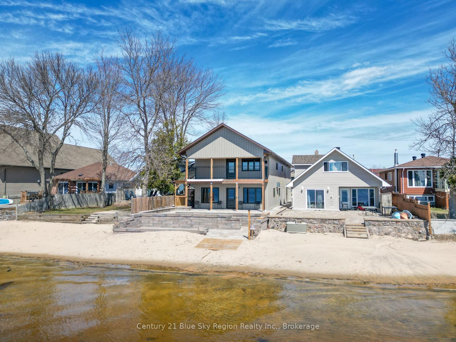 Property Photo: 715 Lakeshore Drive ON P1A 2G3