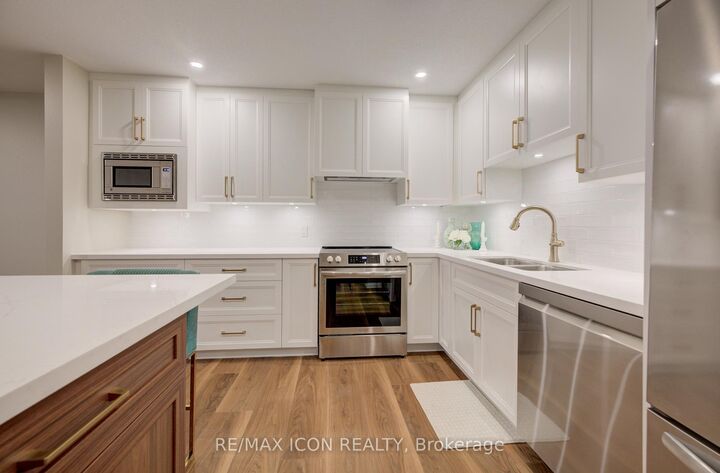 Property Photo: 440 Durham Street W 105 ON N0G 2L1