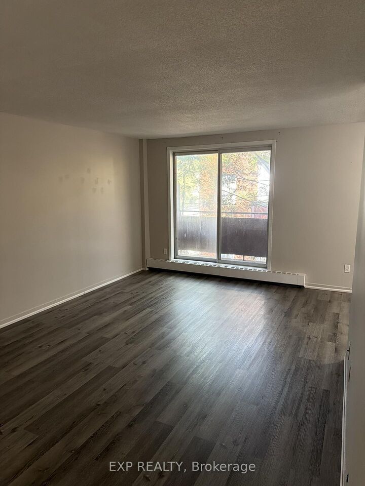 Property Photo: 187 Lisgar Ave Avenue 204 ON N4G 3L5