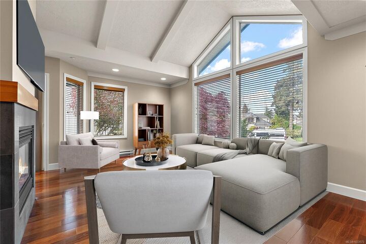 Property Photo:  9675 First St 1  BC V8L 3C8 