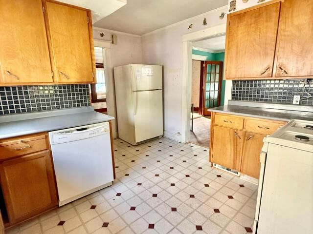 Property Photo:  20 Orchard Street  PA 16365 