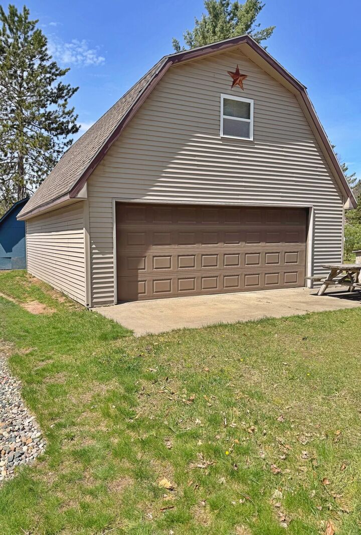 Property Photo:  1865 Mullet Avenue  MI 48656 