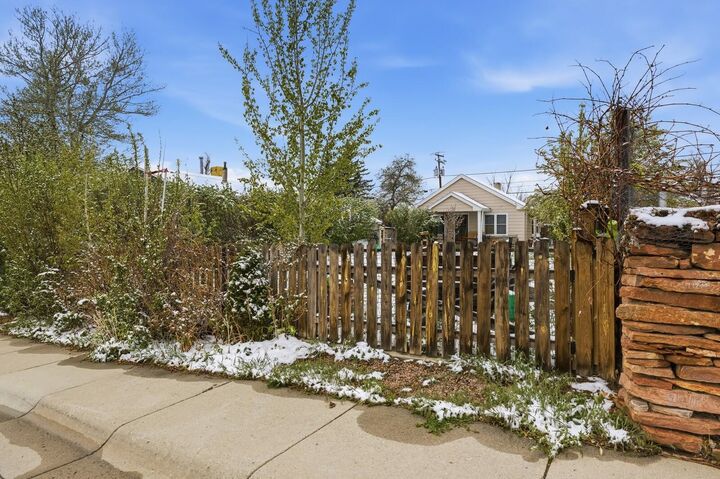 Property Photo:  1114 S Jackson  WY 82601 