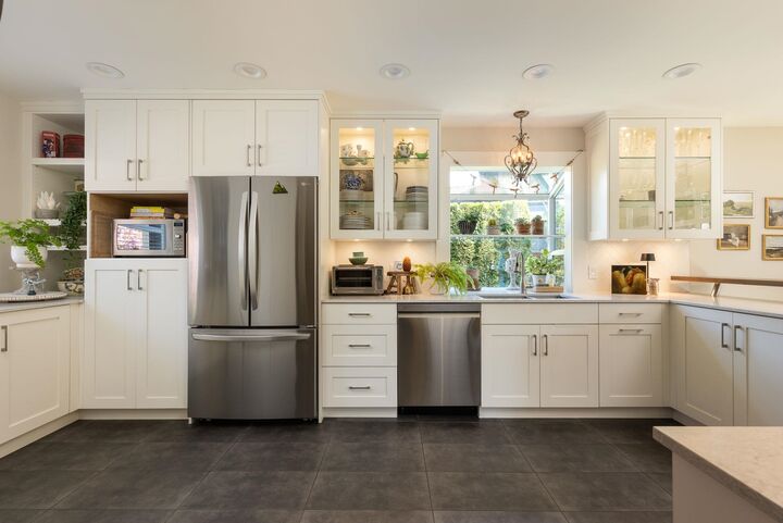 Property Photo: 3665 Rutherford Crescent BC V7N 2C6
