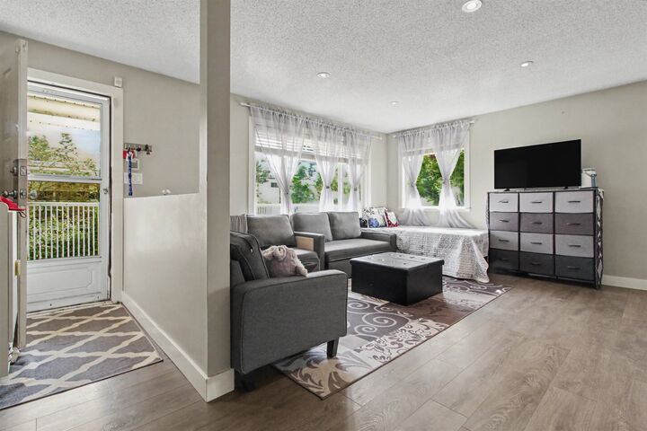 Property Photo: 13915 72 Avenue 101 BC V3W 2P6